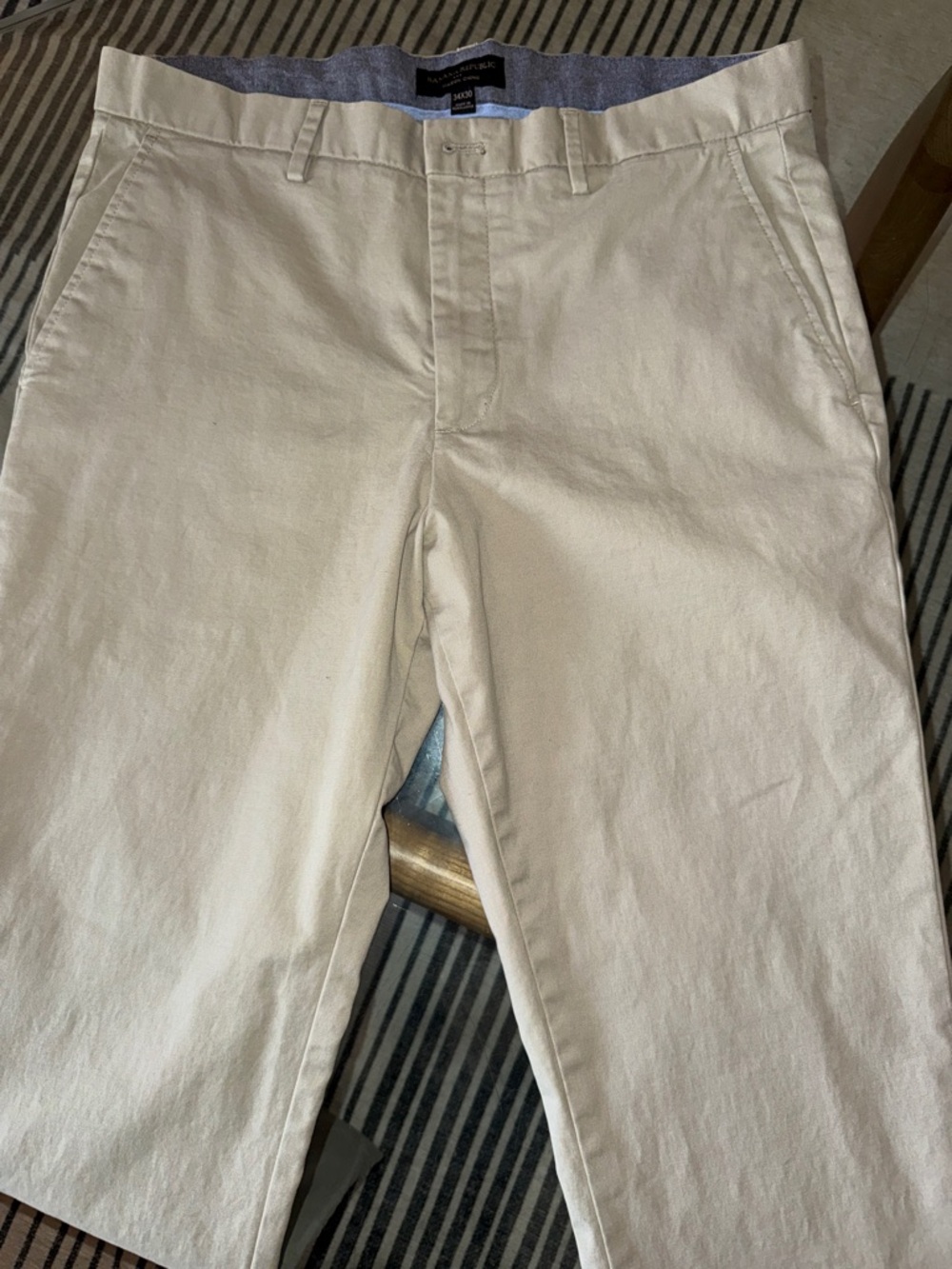 Banana Republic Men's Cream Chinos - Straight Leg